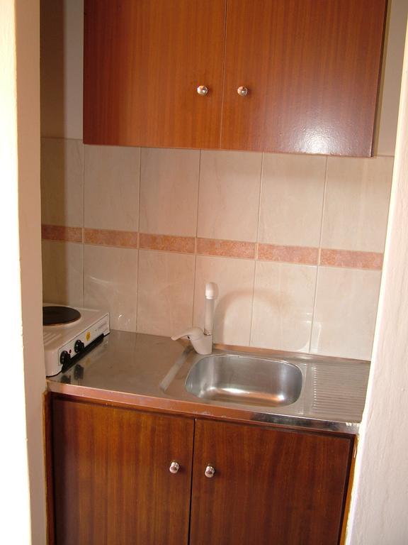 George'S Apartment Agia Marina  Phòng bức ảnh