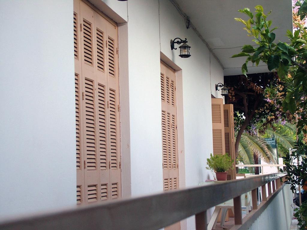 George'S Apartment Agia Marina  Phòng bức ảnh